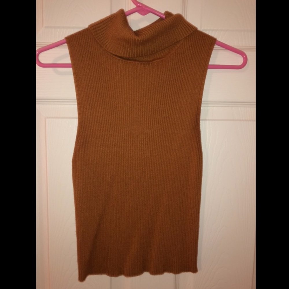 Kendall & Kylie Sleeveless Top